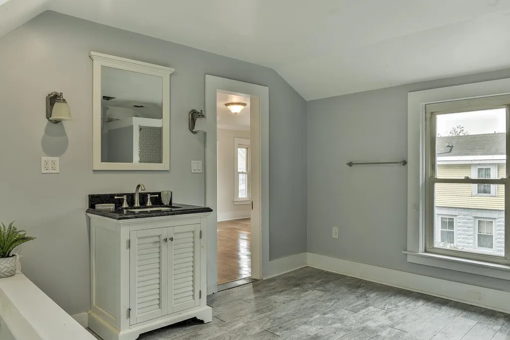 66 Beech Street Keene NH 03431