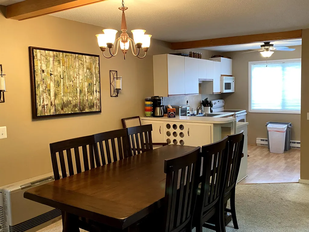 105 Williams Lane Hartford VT 05059
