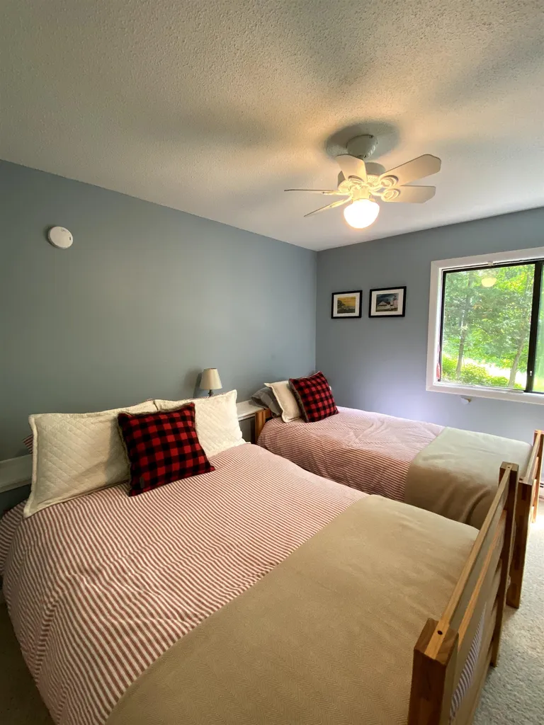 105 Williams Lane Hartford VT 05059