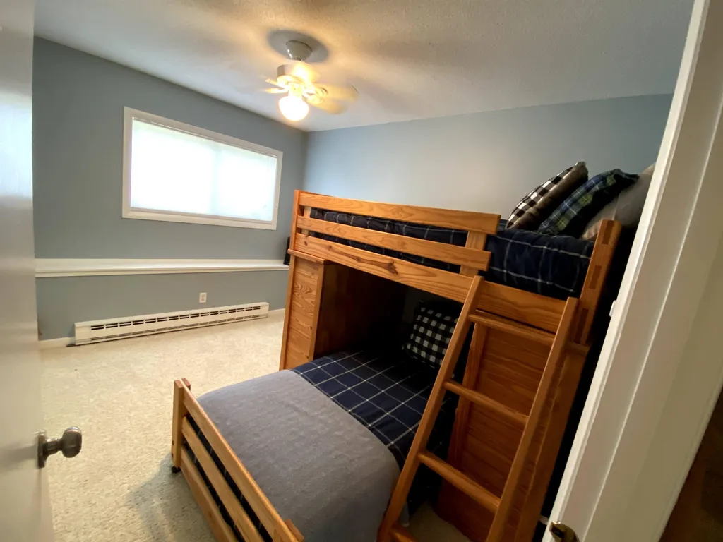 105 Williams Lane Hartford VT 05059