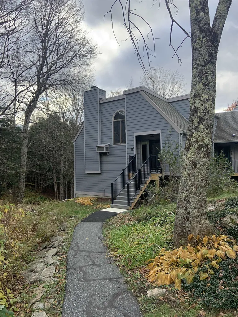 105 Williams Lane Hartford VT 05059
