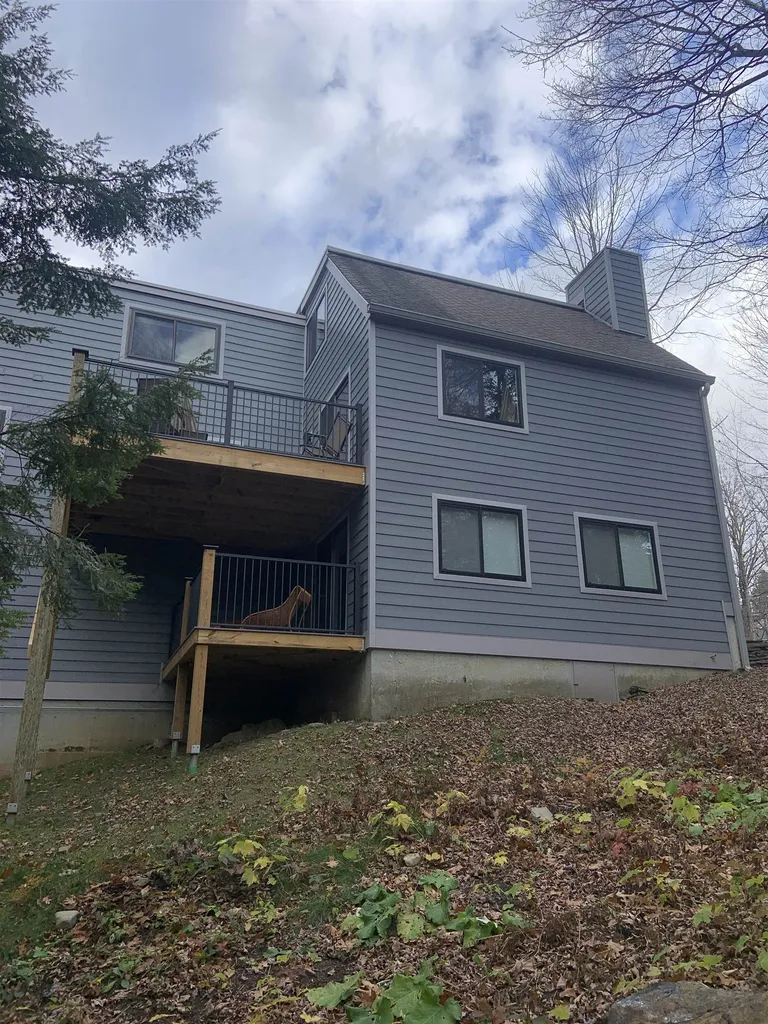 105 Williams Lane Hartford VT 05059