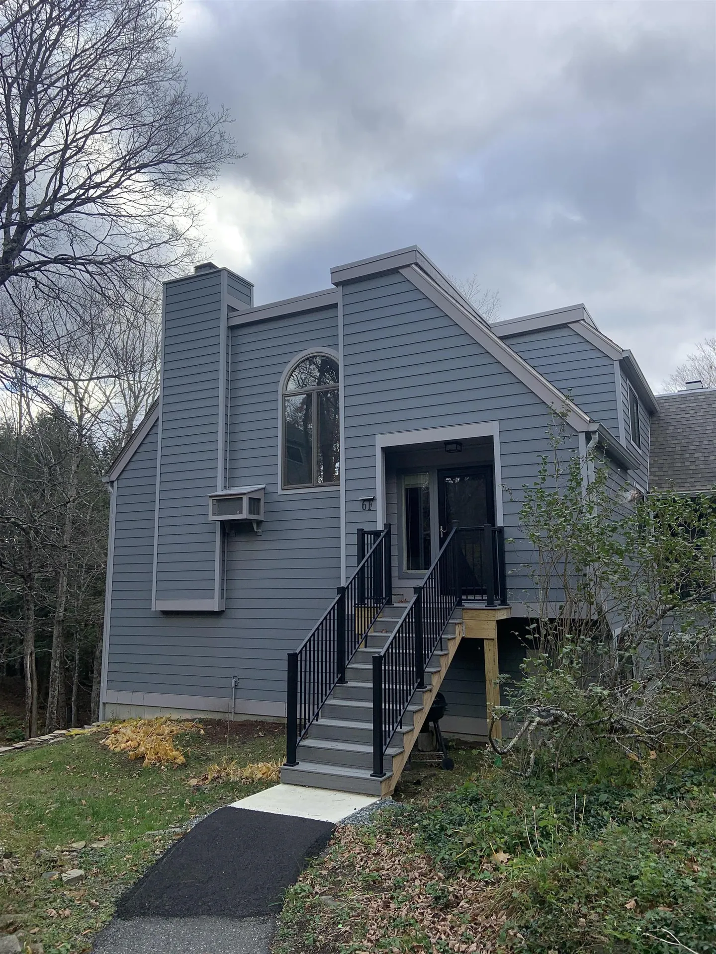 105 Williams Lane Hartford VT 05059
