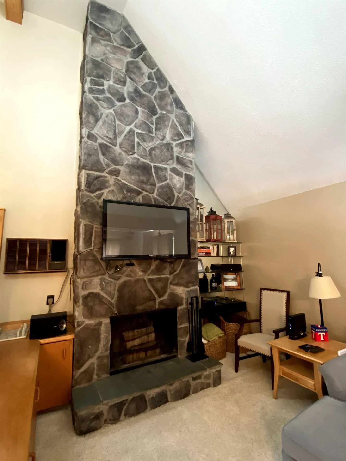 105 Williams Lane Hartford VT 05059