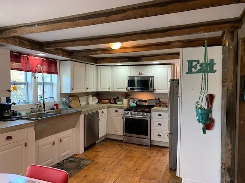 1097 West Woodstock Road Woodstock VT 05091