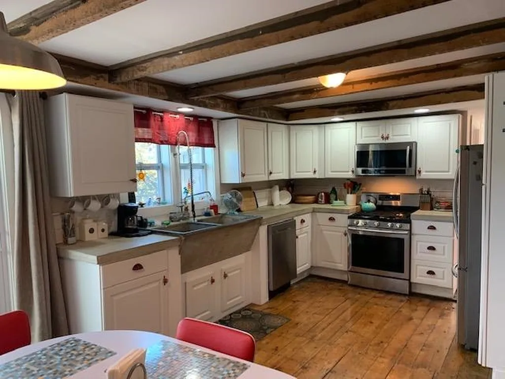 1097 West Woodstock Road Woodstock VT 05091