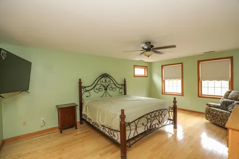 803 Chester Road Auburn NH 03032
