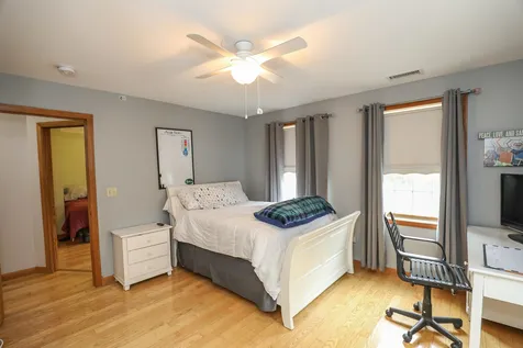 803 Chester Road Auburn NH 03032