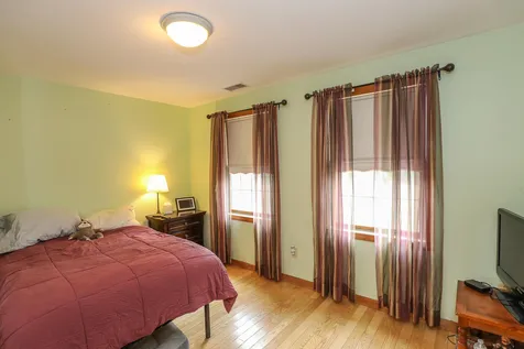 803 Chester Road Auburn NH 03032