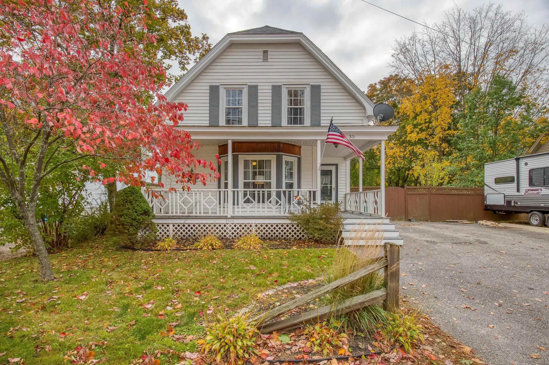 35 Epping Street Raymond NH 03077