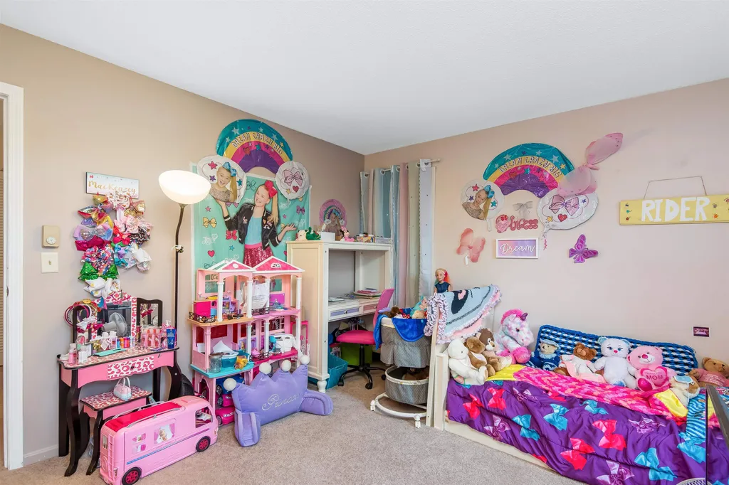 32 Gilbert Square Milton VT 05468