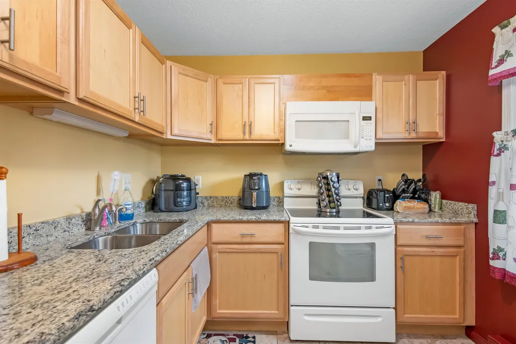 32 Gilbert Square Milton VT 05468