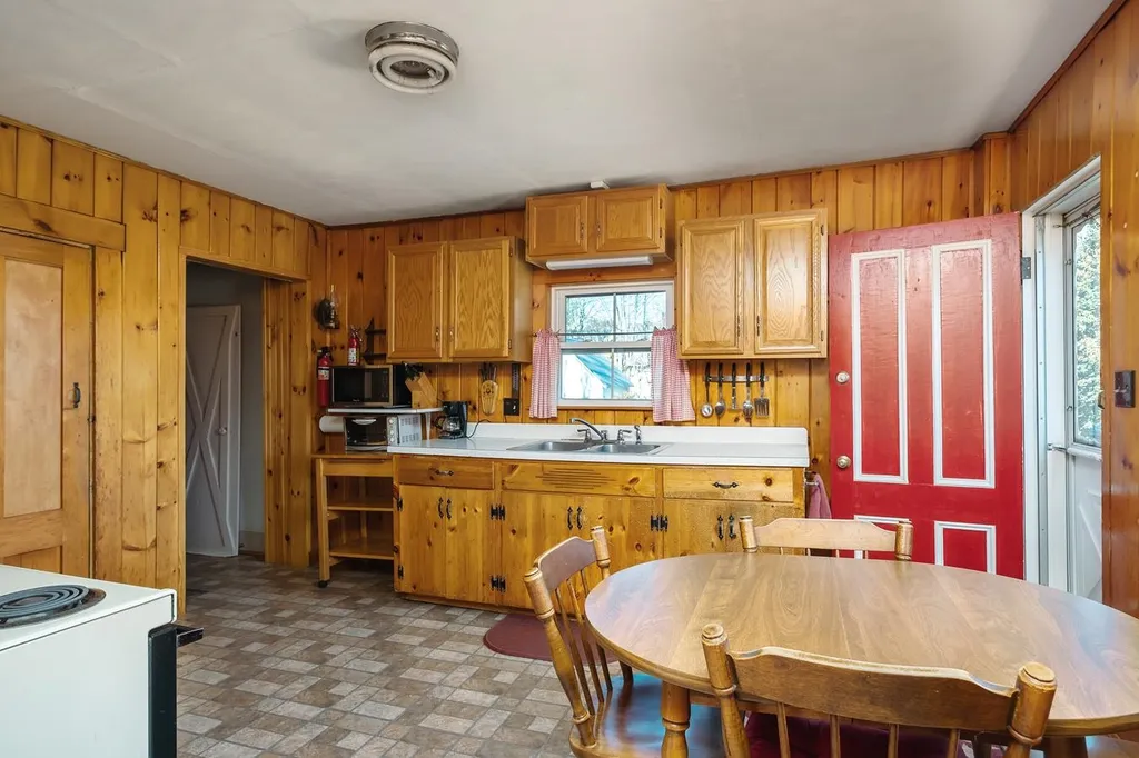 141 Portland Street South Berwick ME 03908