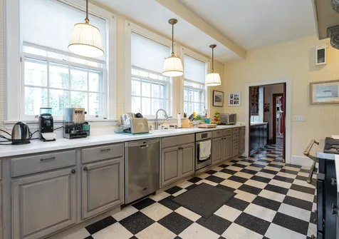20 Arch Street Dover NH 03820