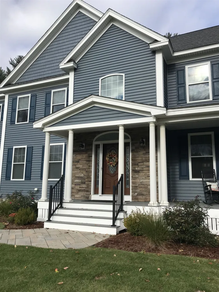 4 Hummingbird Lane Salem NH 03079