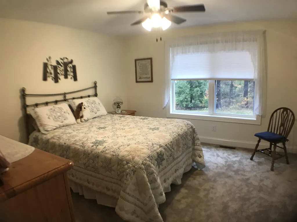 4 Hummingbird Lane Salem NH 03079