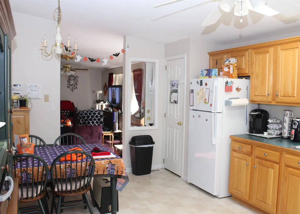 12 Krystal Drive Hudson NH 03051