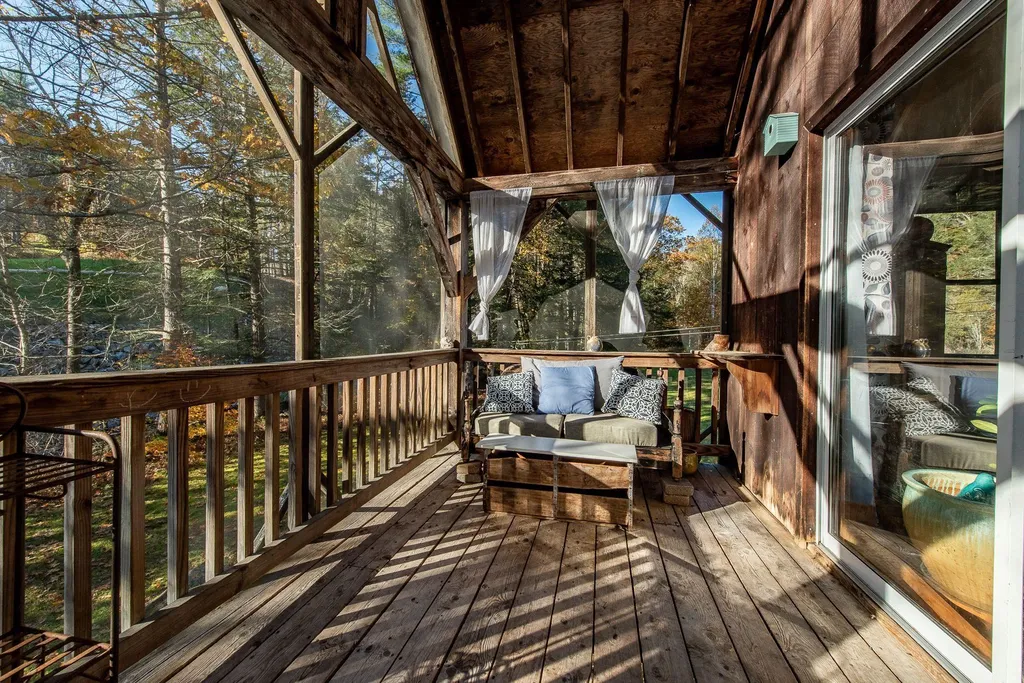162 Washburn Road Alexandria NH 03222