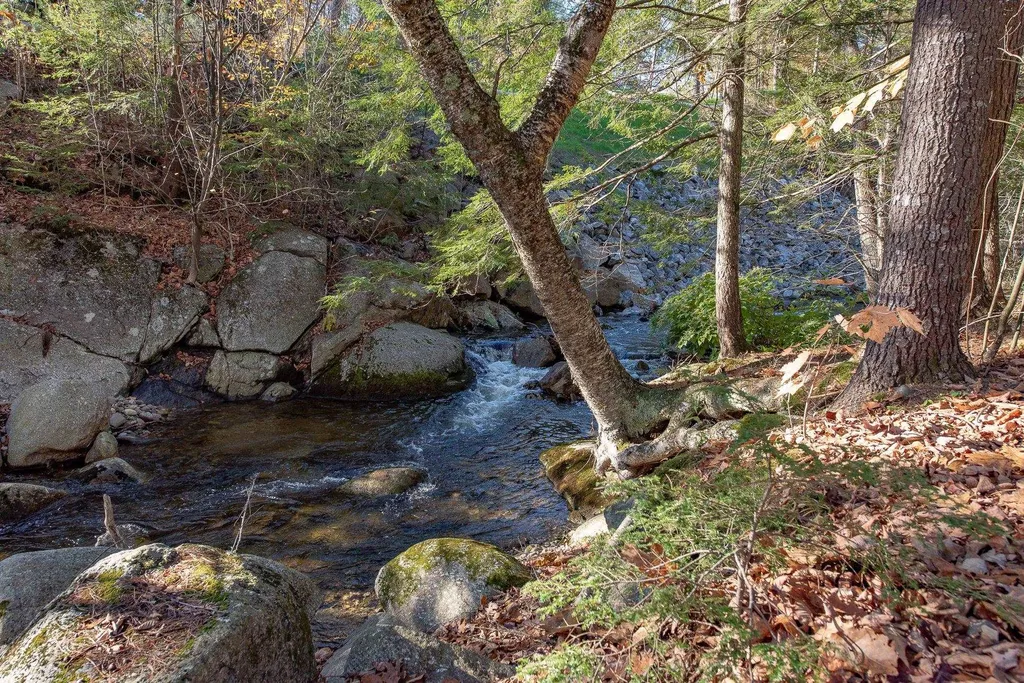 162 Washburn Road Alexandria NH 03222