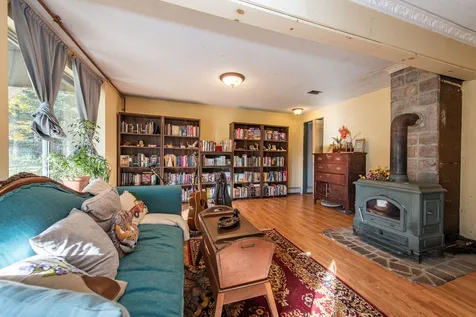 162 Washburn Road Alexandria NH 03222