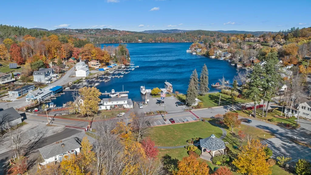 9 Maple Street Sunapee NH 03782