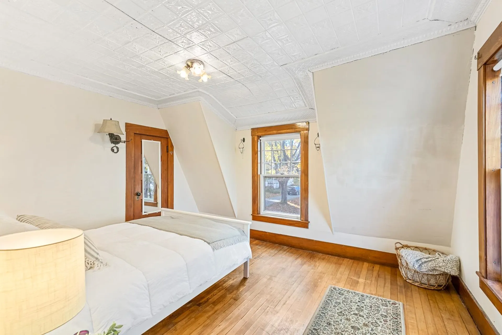 9 Maple Street Sunapee NH 03782