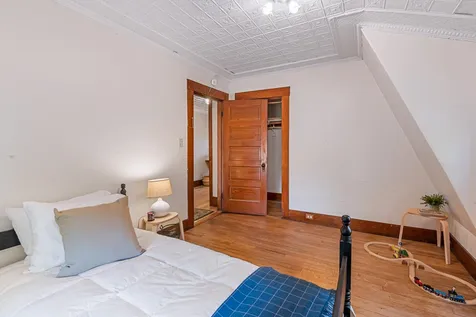9 Maple Street Sunapee NH 03782