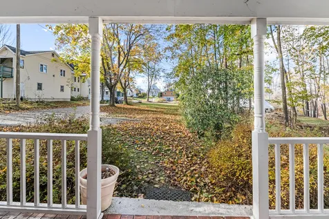 9 Maple Street Sunapee NH 03782