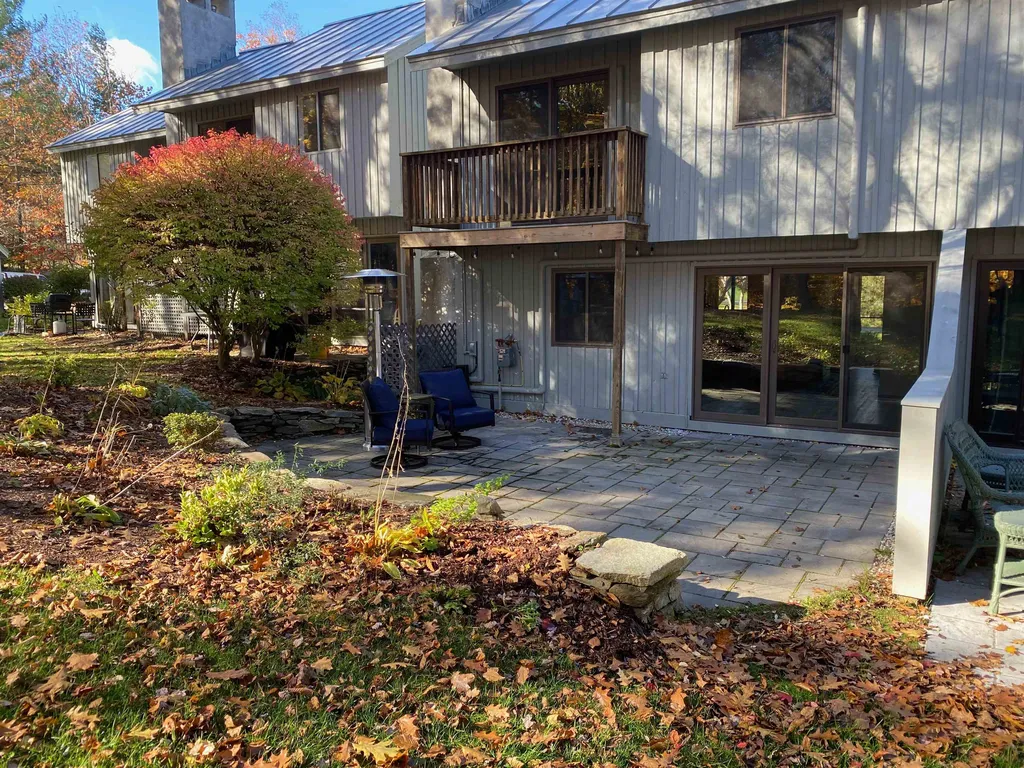 860 Murphy Road Hartford VT 05059
