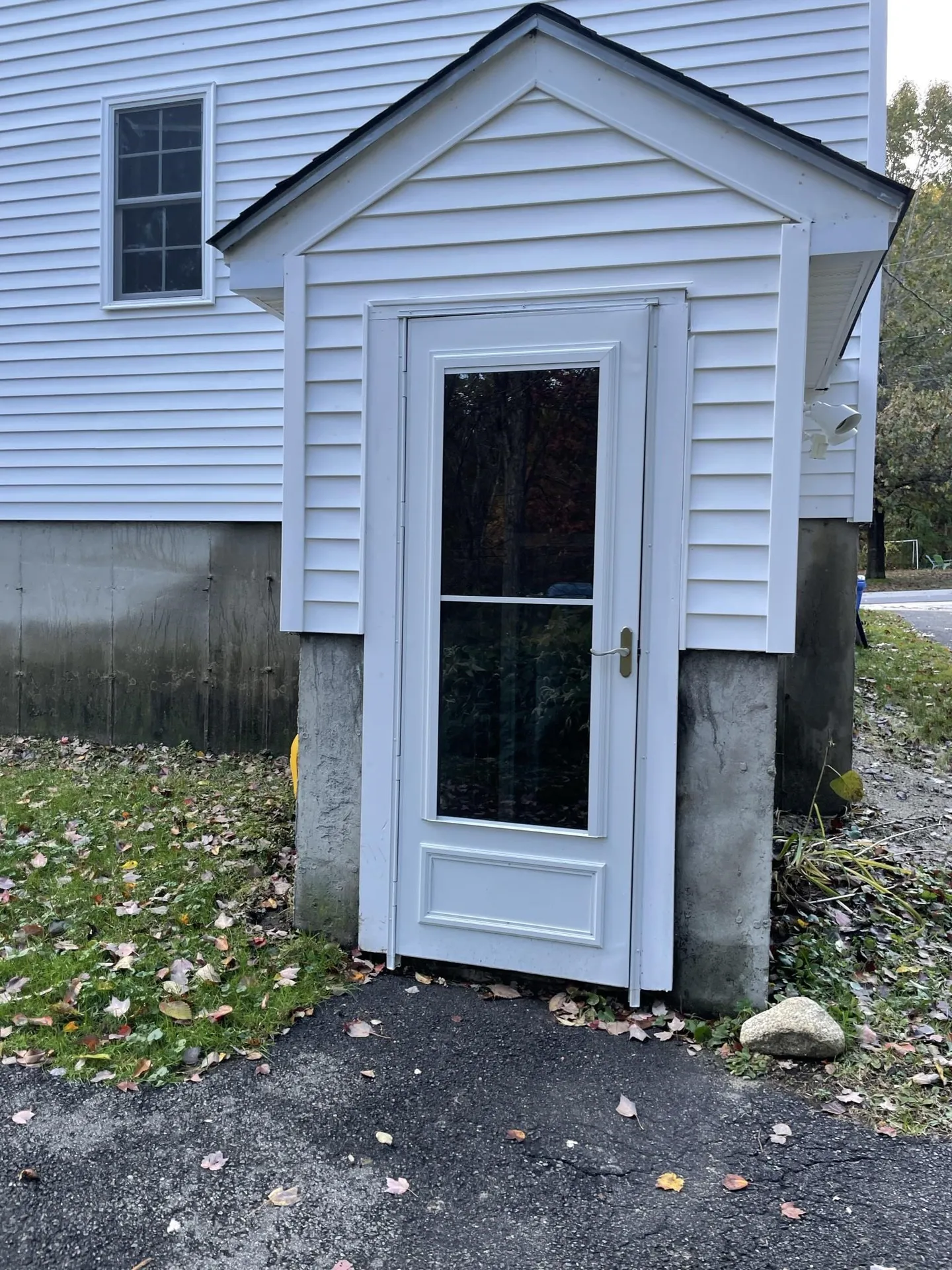 18 Dixon Avenue Newfields NH 03856