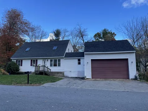 18 Dixon Avenue Newfields NH 03856