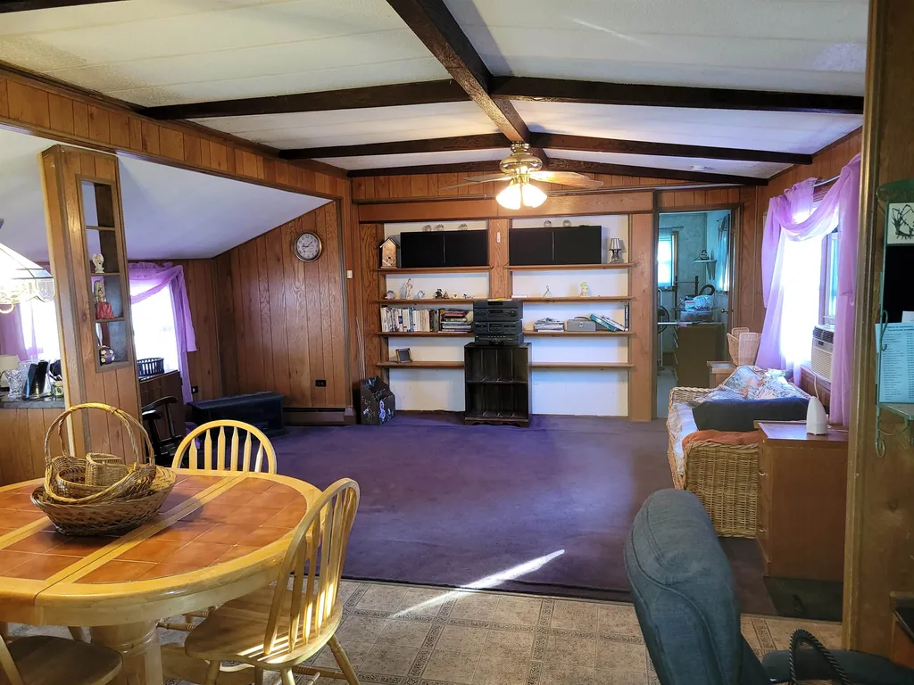 2 Lisa Avenue Raymond NH 03077