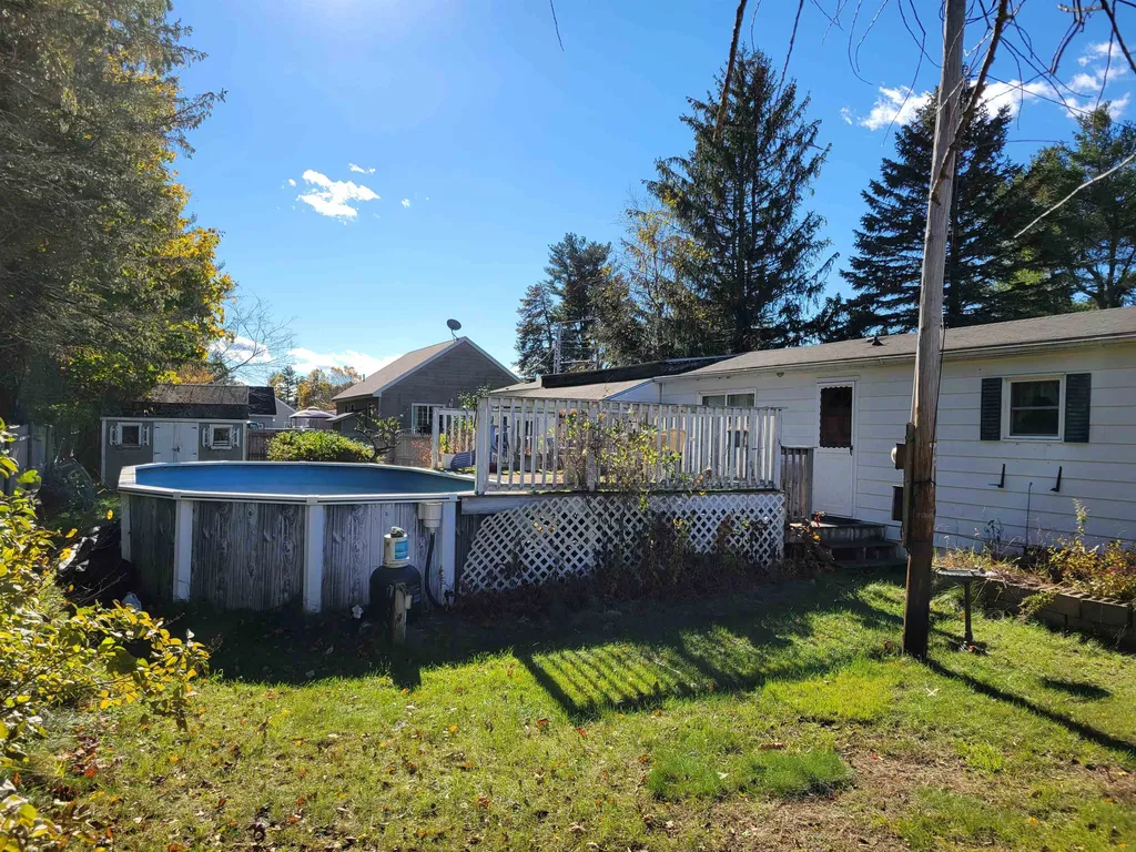 2 Lisa Avenue Raymond NH 03077