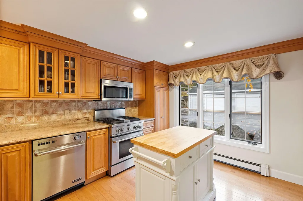 4 Grouse Hollow Road Meredith NH 03253