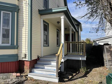 26 Leonard Street Rochester NH 03867