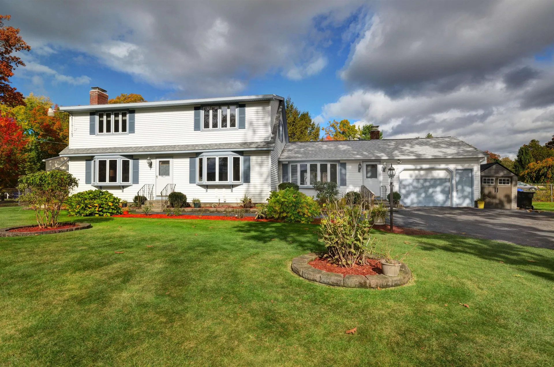 15 Sycamore Street Hudson NH 03051