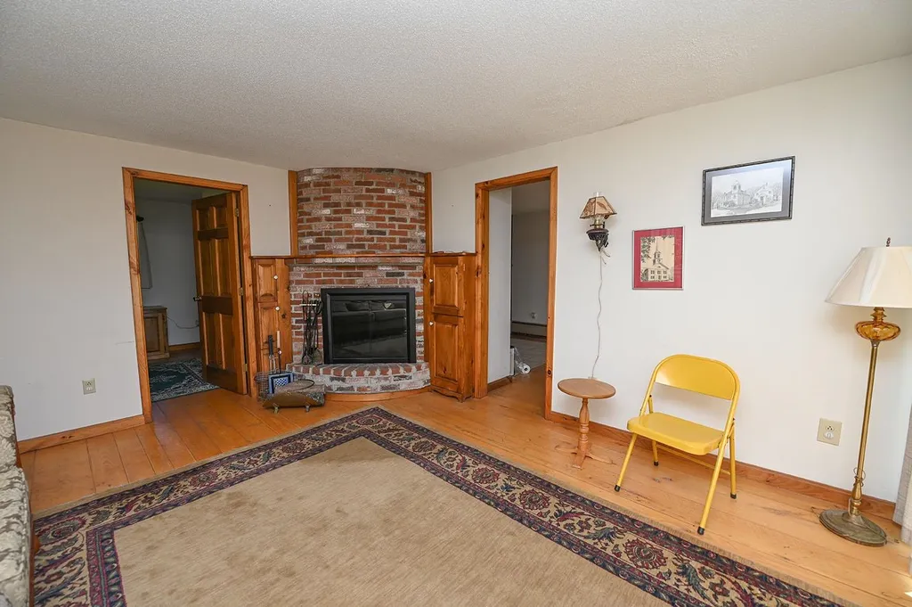 191 Chester Street Chester NH 03036
