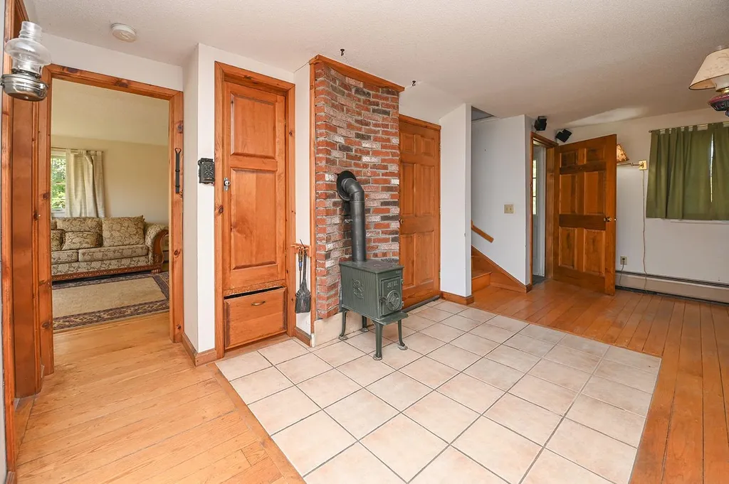 191 Chester Street Chester NH 03036