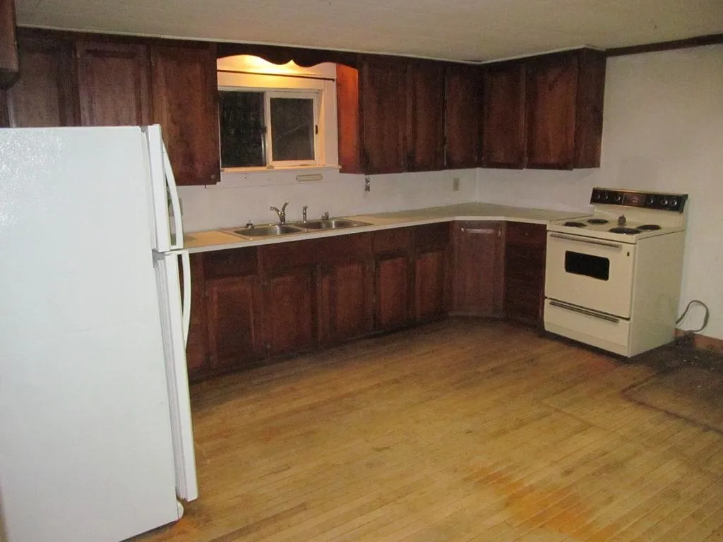 19 Martinsville Road Hartland VT 05048