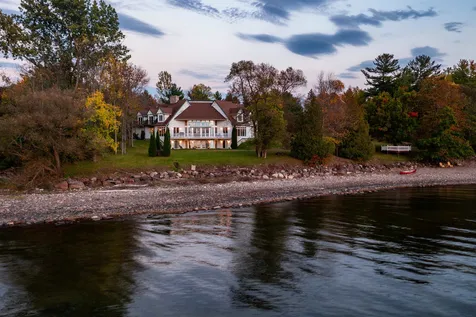 3336 Shelburne Road Shelburne VT 05482