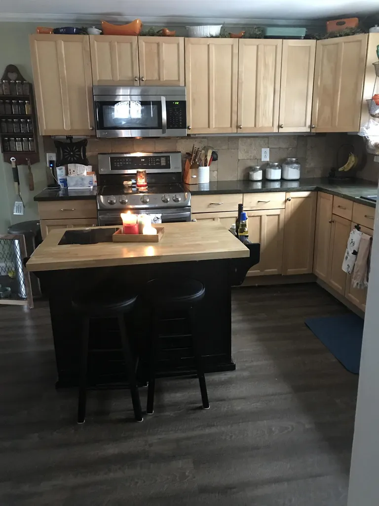 8 Gambier Street Claremont NH 03743