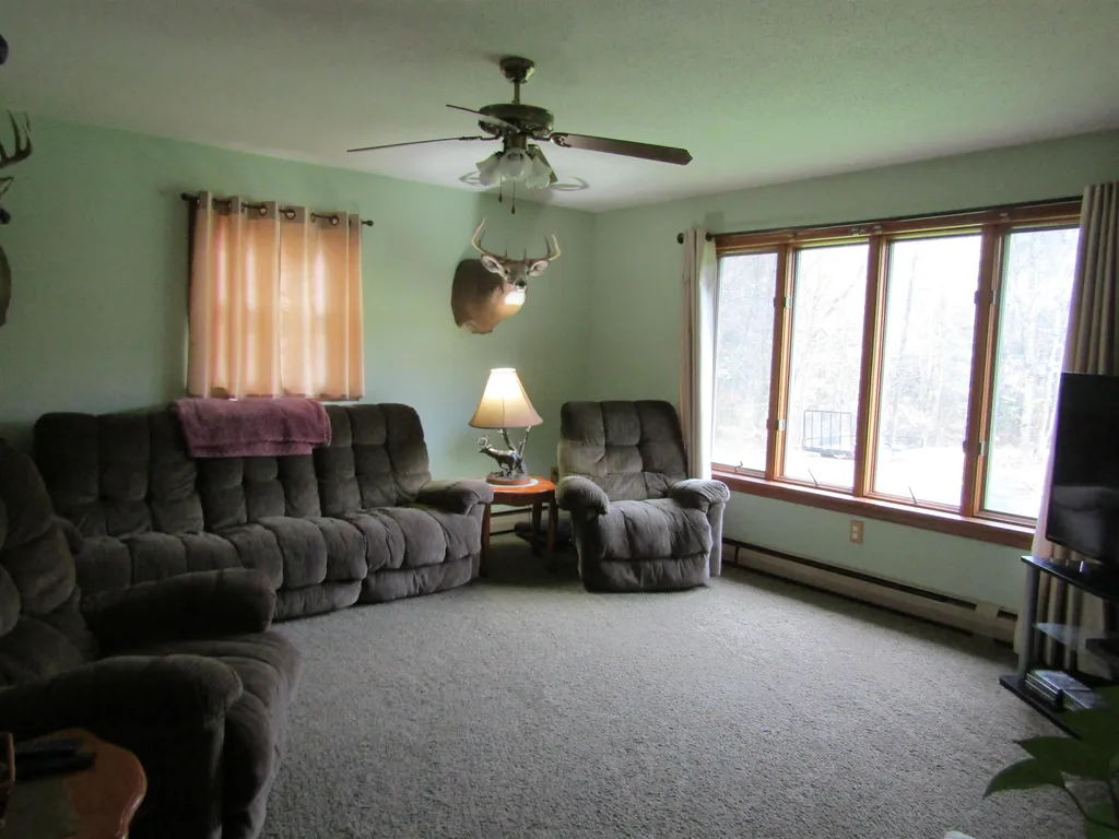 70 Longmoore Drive Ryegate VT 05042