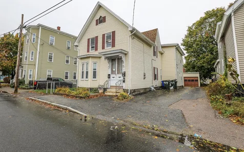 227 Douglas Street Manchester NH 03102