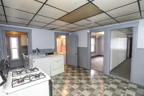 227 Douglas Street Manchester NH 03102