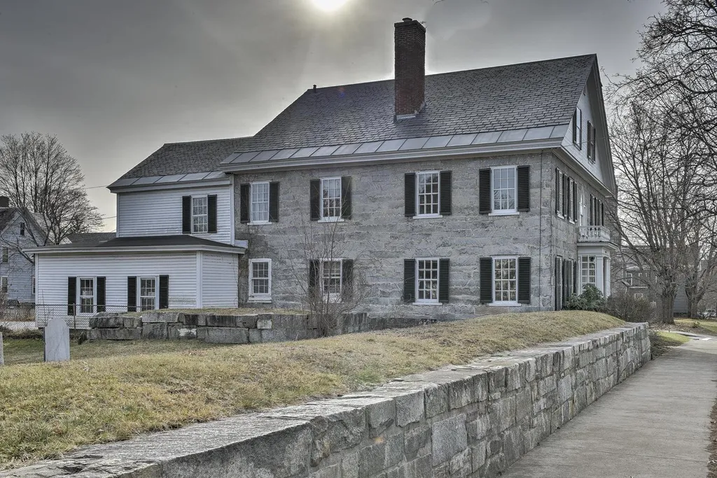 85 Washington Street Keene NH 03431