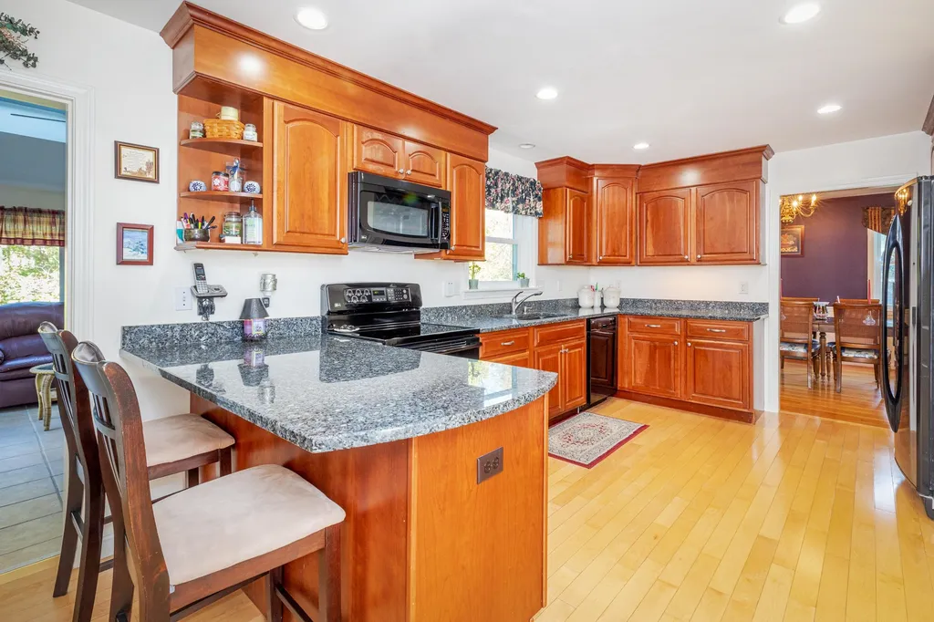 5 Hayden Circle Hampton NH 03842