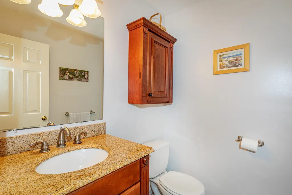 5 Hayden Circle Hampton NH 03842