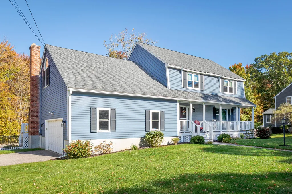 5 Hayden Circle Hampton NH 03842