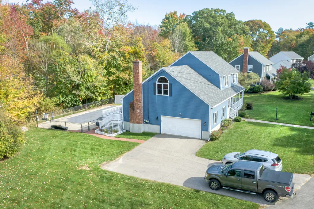 5 Hayden Circle Hampton NH 03842