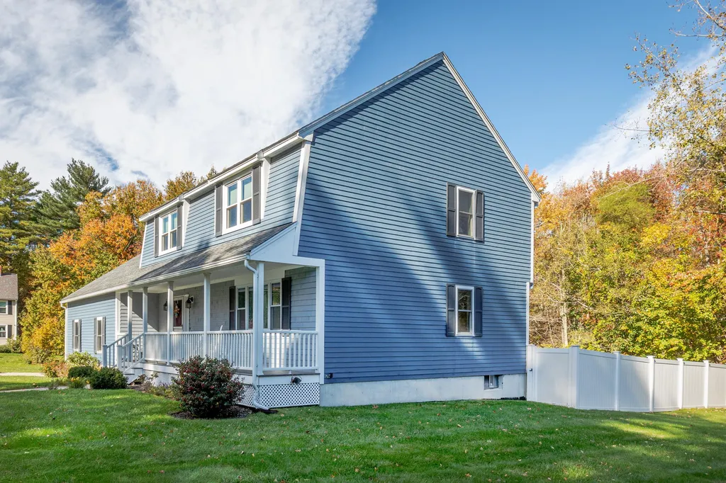 5 Hayden Circle Hampton NH 03842